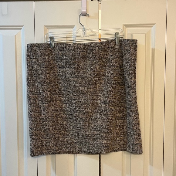Express Dresses & Skirts - Express Outlet Marled Lined Skirt Size XL